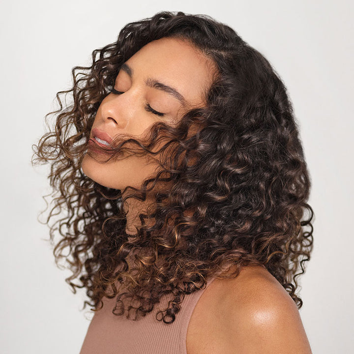 Curly collection model.